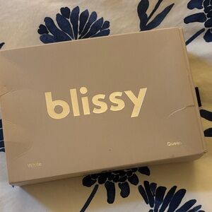 Blissy White Pillowcase